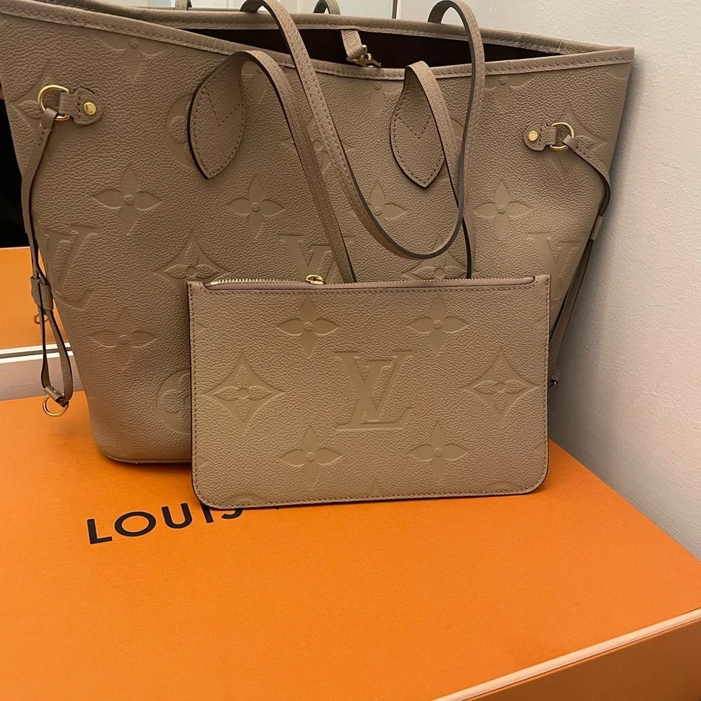 Louis Vuitton Neverfull Empreinte - Picture 4 of 16